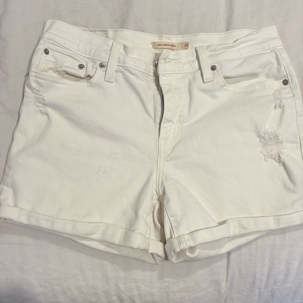 Levi’s white denim shorts